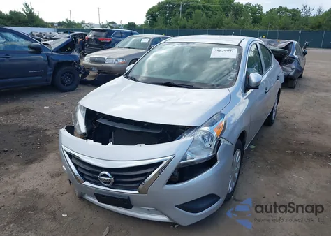 2016 Nissan Versa 1.6 S z USA, uszkodzony, nr VIN 3N1CN7AP2GL825458
